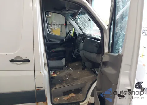 2011 Mercedes-Benz Sprinter 2500 High Roof from USA, damaged, VIN WD3PE8CBXB5609642